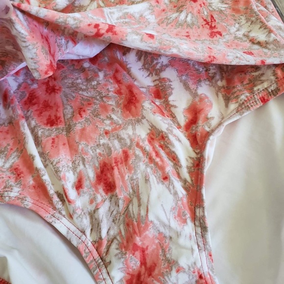 MK one piece swimsuit - Picture 8 of 8